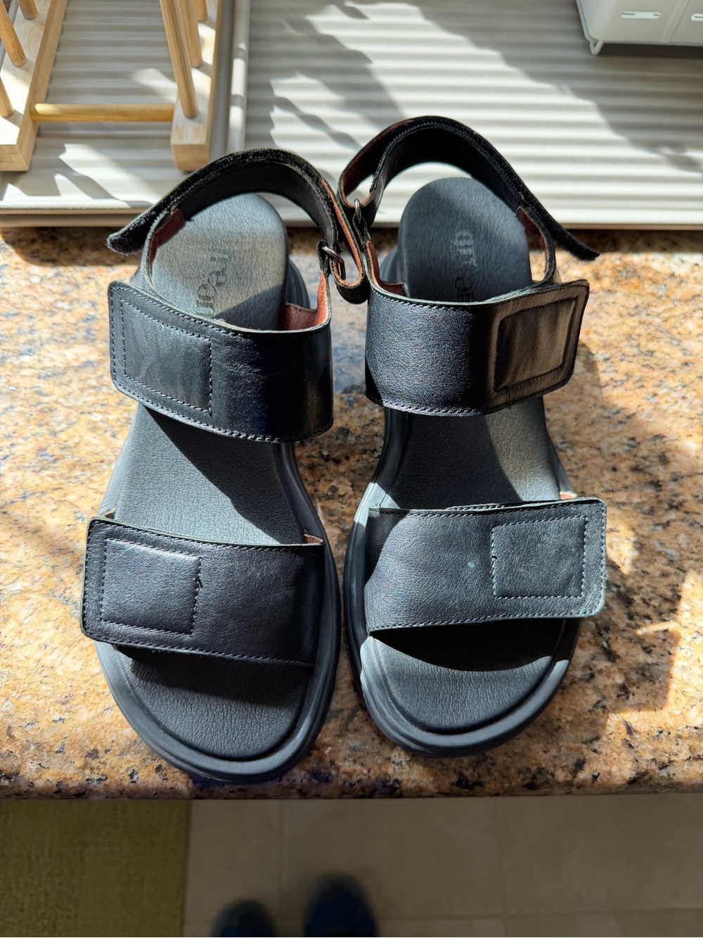 Green comfort leather low heel sandals 39 bought in Denmark